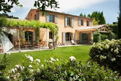 Maison et extérieur